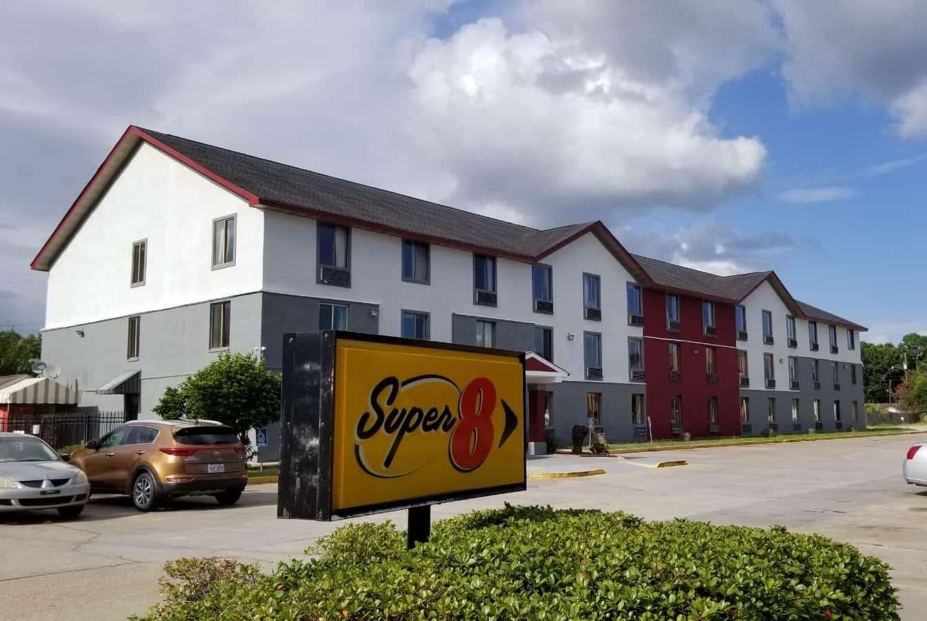 Super 8 By Wyndham Lafayette La Hotell Eksteriør bilde